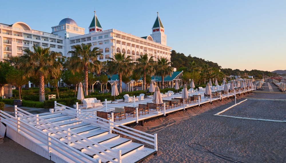 The Ritz-Carlton
